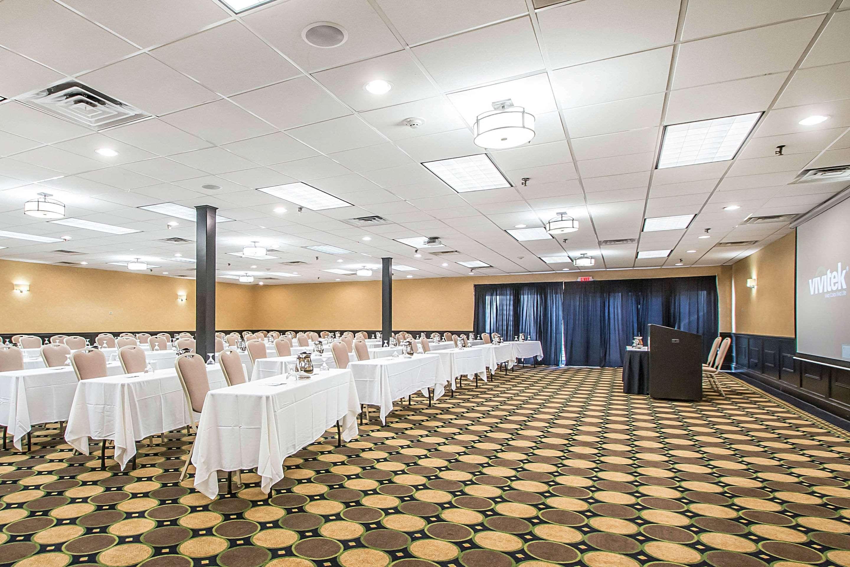 Clarion Inn Elmhurst - Oak Brook Near I-88, I-290, I-294 Exterior foto